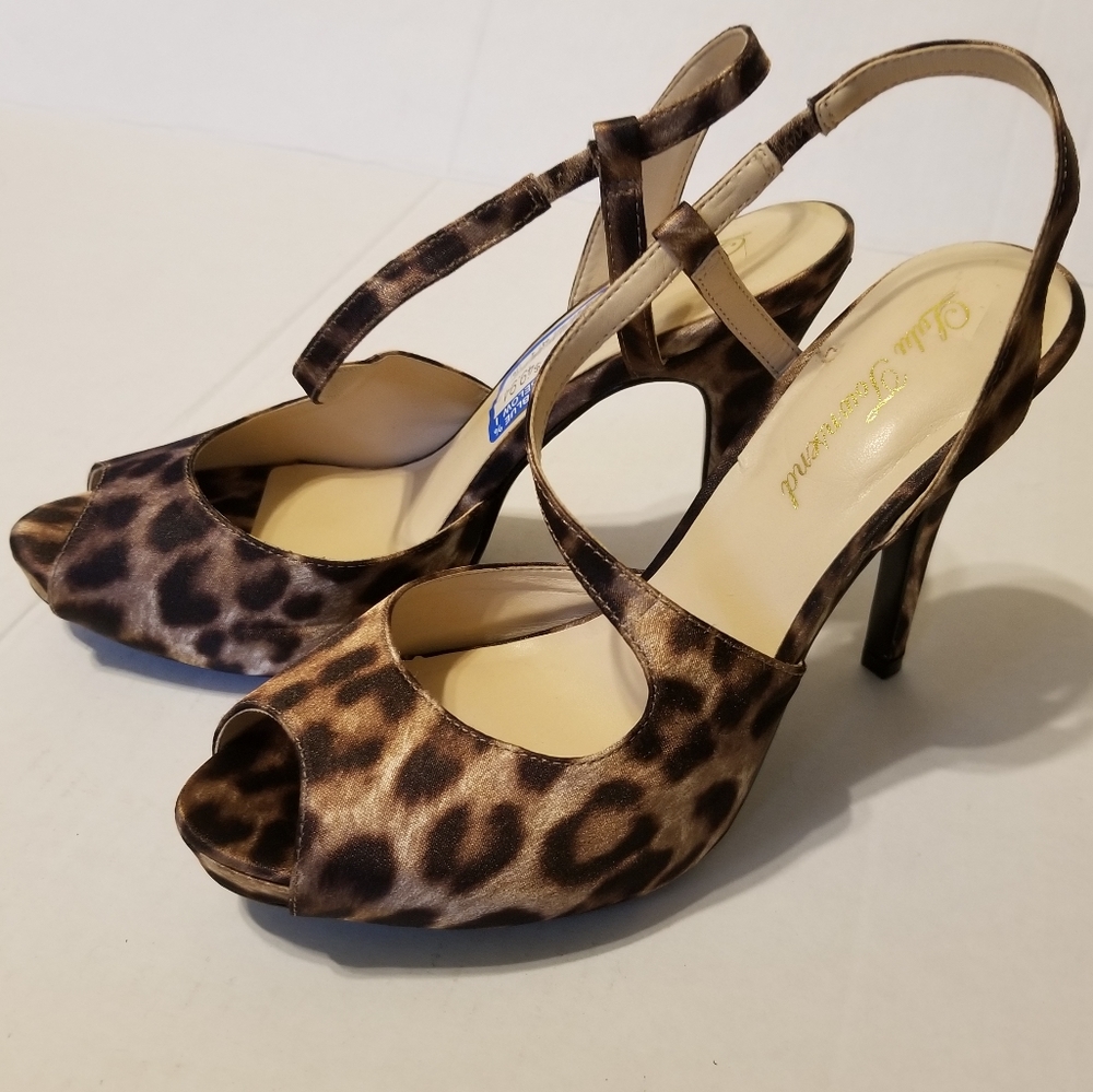 💋 Lulu Townsend leopard print heels size 8